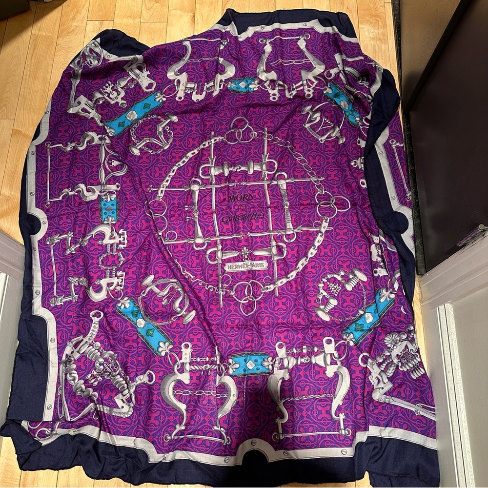 Hermes shawl 130 (about 51x51”) cashmere 65% and silk 35%